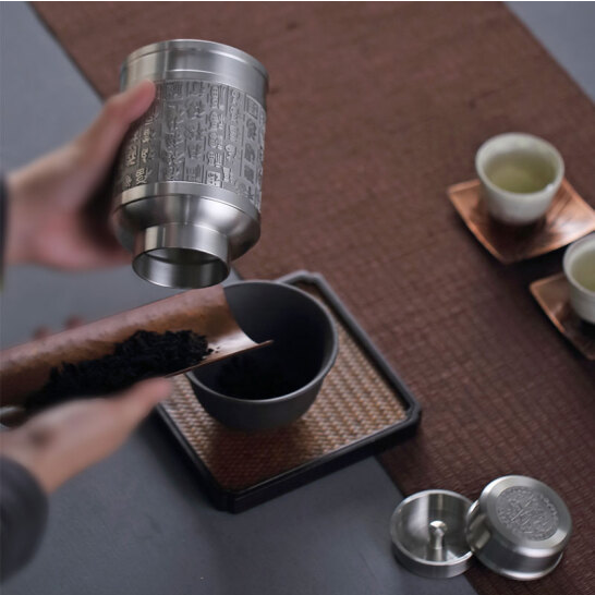 如何選擇靠譜的茶葉鐵罐生產廠家